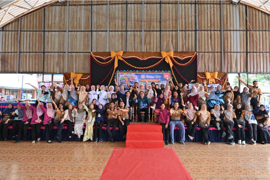 dewan kosmik 1